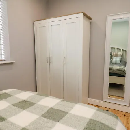 The Dollhouse 別荘 *