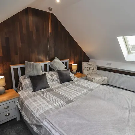 別荘 The Dollhouse