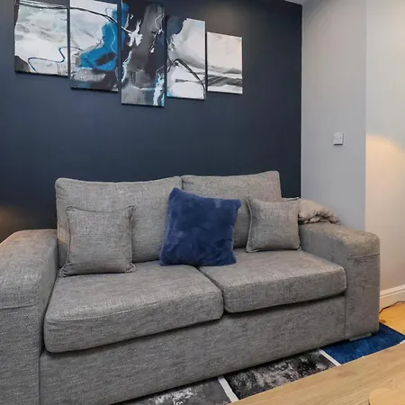 The Dollhouse 別荘 スカーバラ